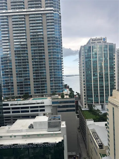 1060 Brickell Ave #2505