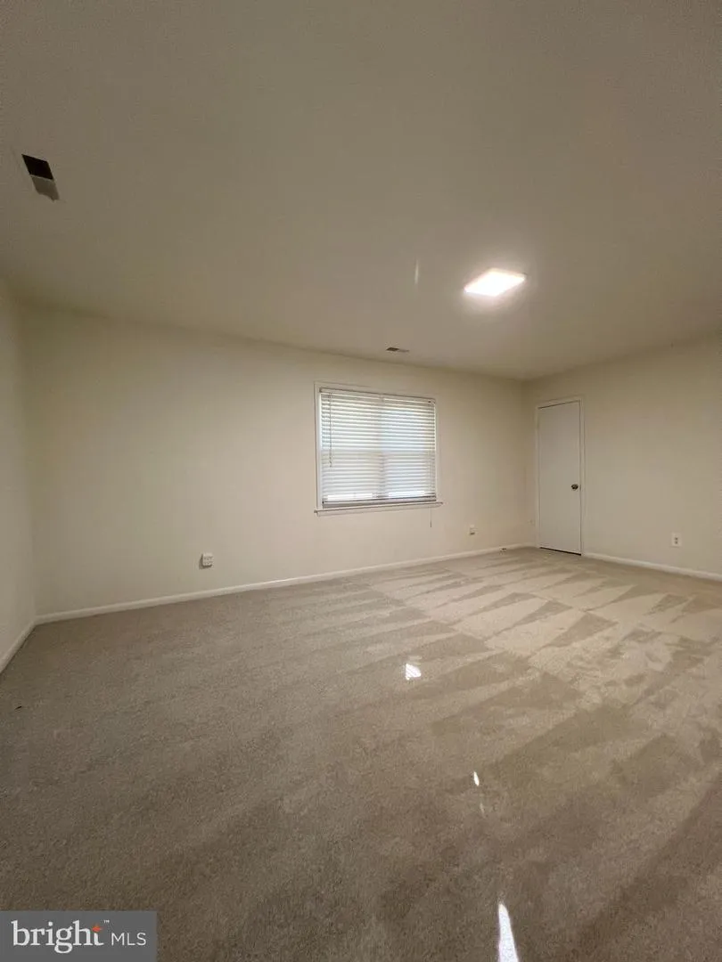 2112 PARAMONT AVENUE Chesapeake, VA 23320