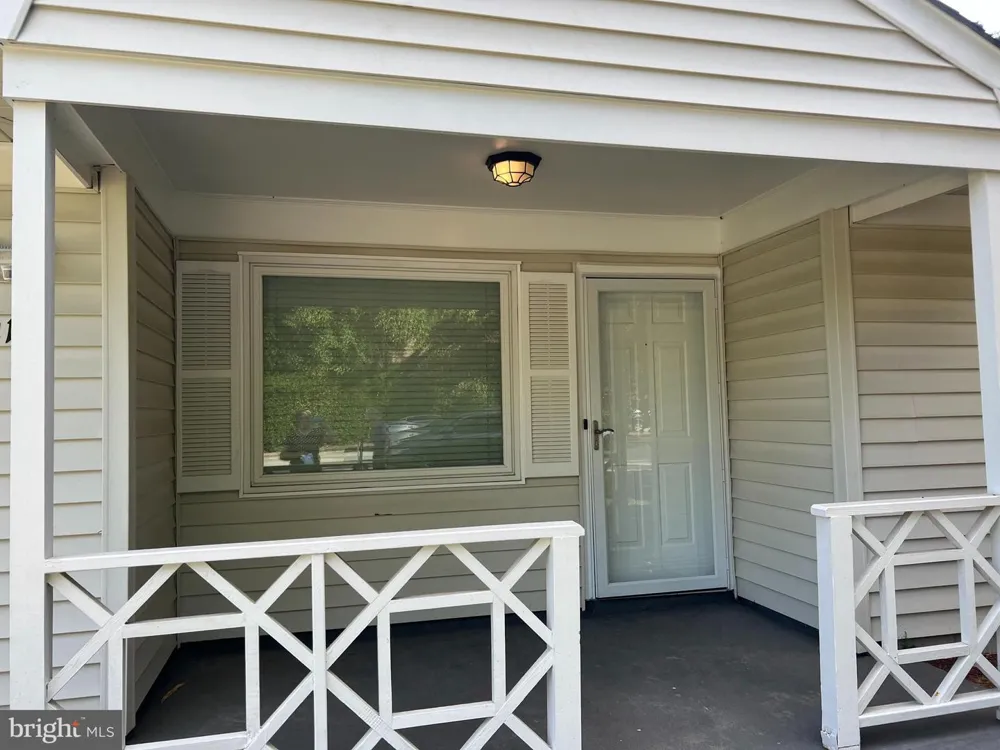 2112 PARAMONT AVENUE Chesapeake, VA 23320