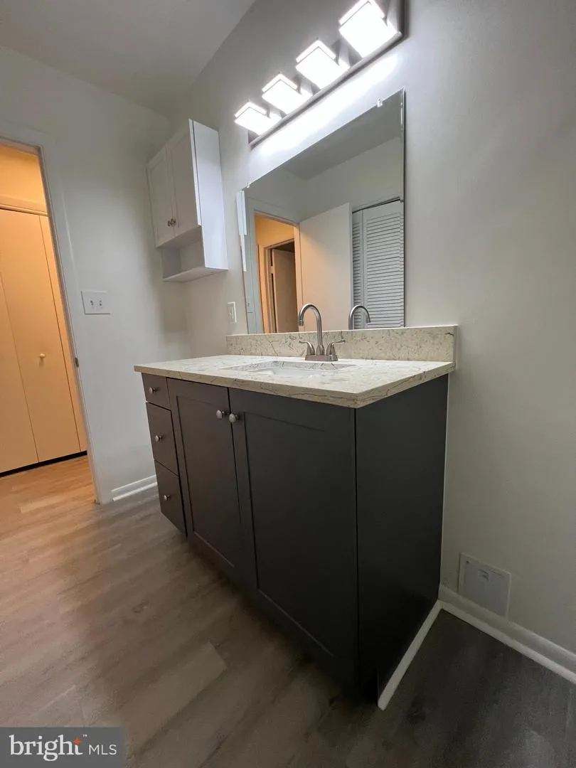 2112 PARAMONT AVENUE Chesapeake, VA 23320