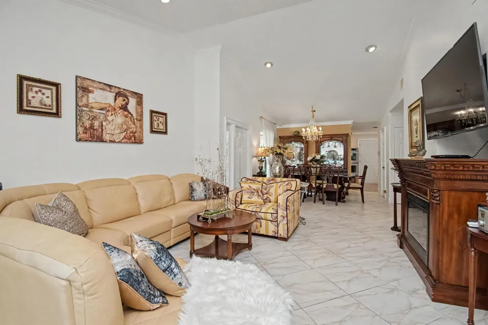 9708 Erica Court Boca Raton, FL 33496