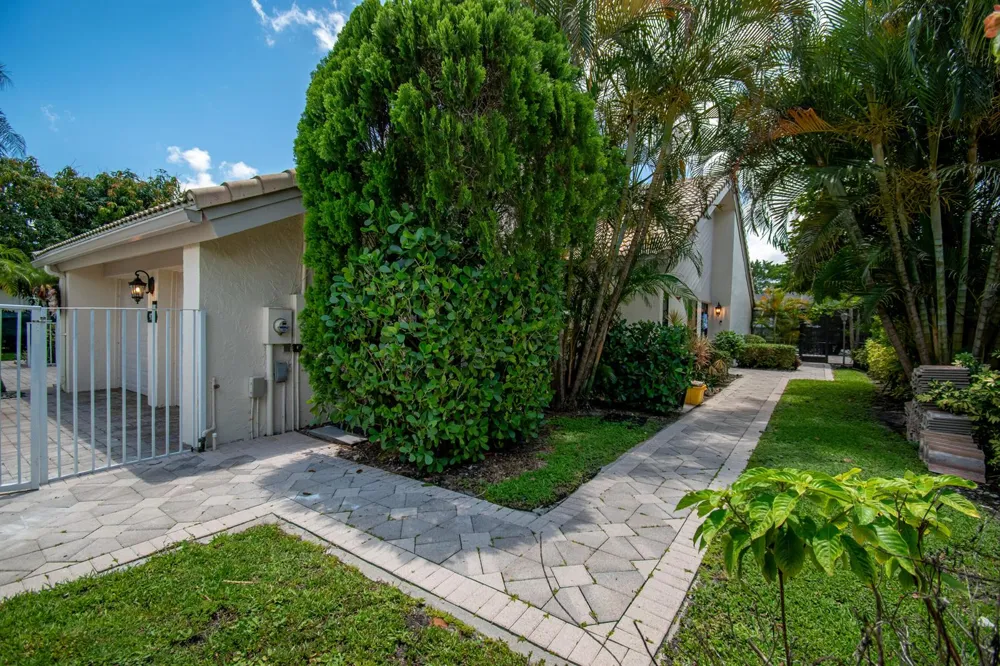 9708 Erica Court Boca Raton, FL 33496