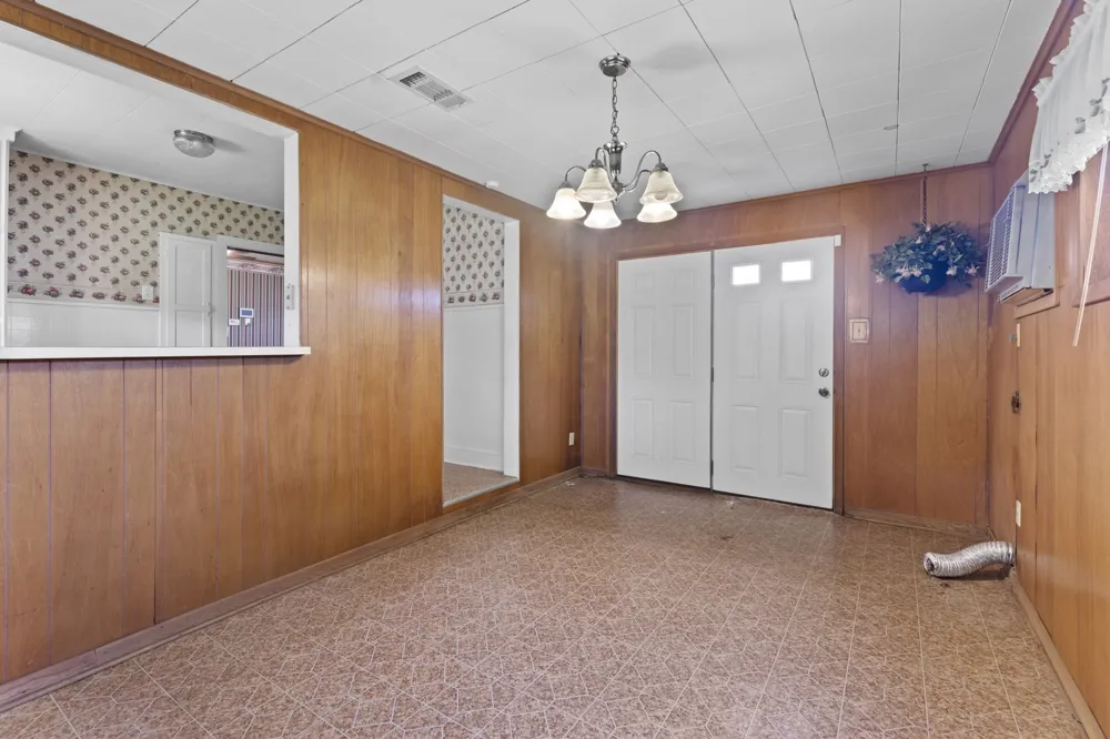 117 Moore Drive Palestine, TX 75801