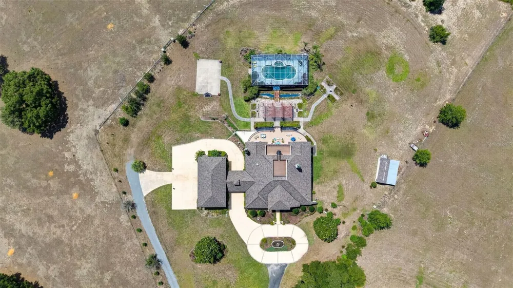17269 SE 260TH AVENUE ROAD Umatilla, FL 32784