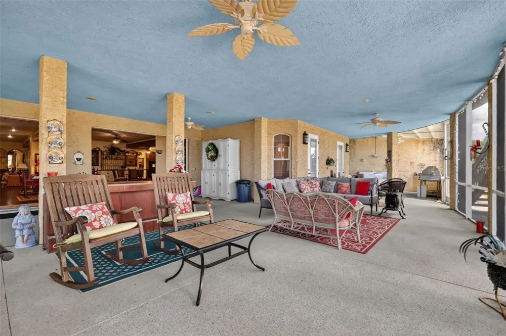 17269 SE 260TH AVENUE ROAD Umatilla, FL 32784