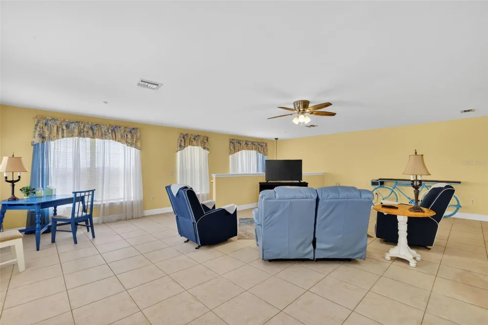 17269 SE 260TH AVENUE ROAD Umatilla, FL 32784