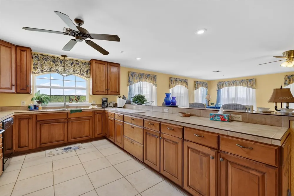 17269 SE 260TH AVENUE ROAD Umatilla, FL 32784