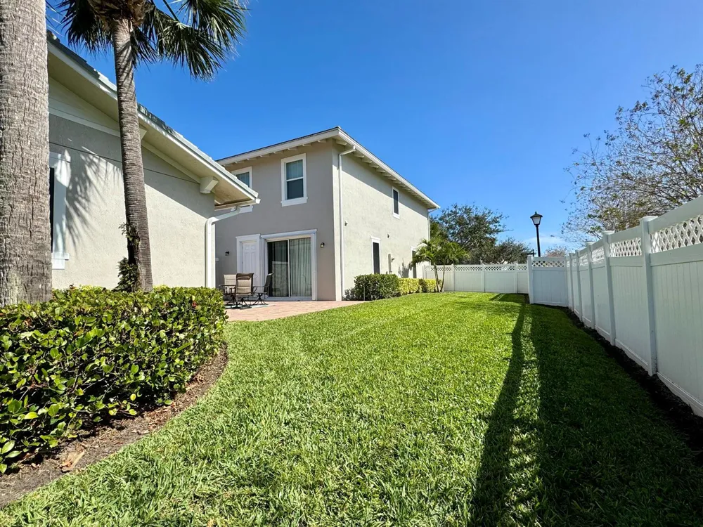2758 Avalon Way Jupiter, FL 33458