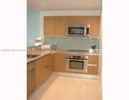 1050 Brickell Ave #2312 Miami, FL 33131