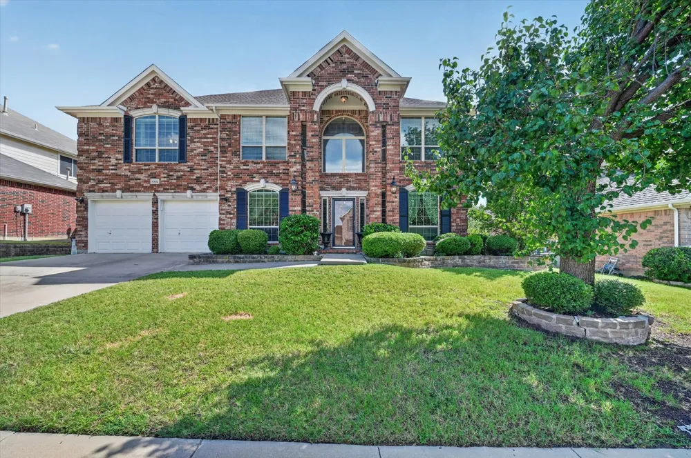 8332 Summer Park Drive Fort Worth, TX 76123