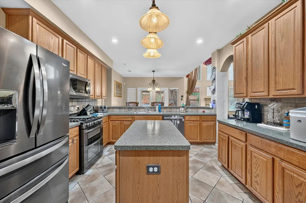 8332 Summer Park Drive Fort Worth, TX 76123