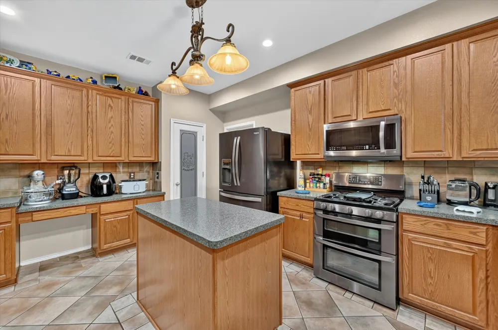 8332 Summer Park Drive Fort Worth, TX 76123
