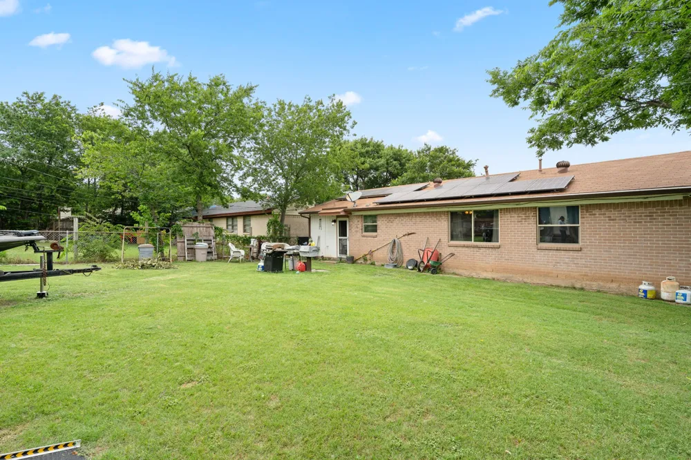 546 Sun Valley Drive Duncanville, TX 75116