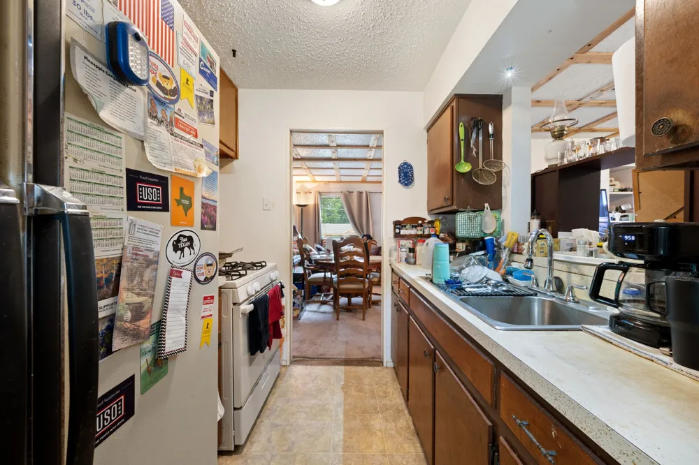 546 Sun Valley Drive Duncanville, TX 75116