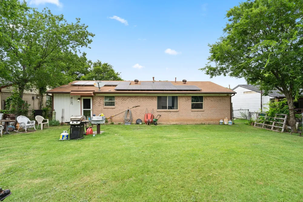 546 Sun Valley Drive Duncanville, TX 75116