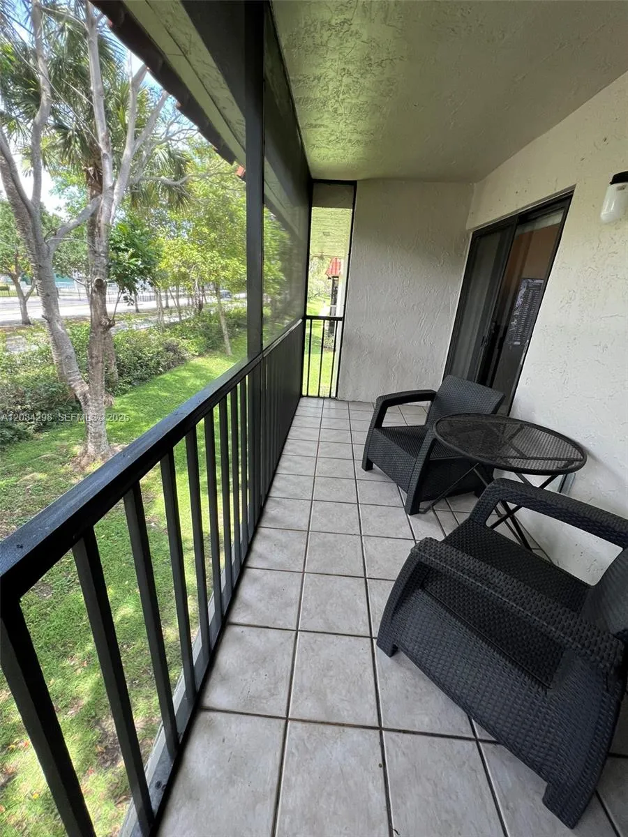 9710 Hammocks Blvd #204-31 Miami, FL 33196