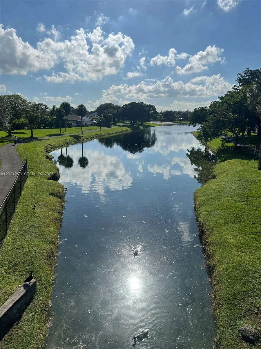 9710 Hammocks Blvd #204-31 Miami, FL 33196