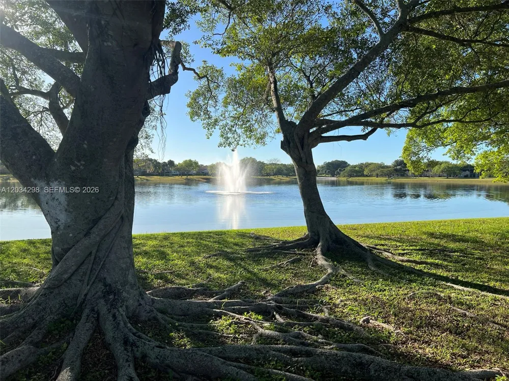 9710 Hammocks Blvd #204-31 Miami, FL 33196