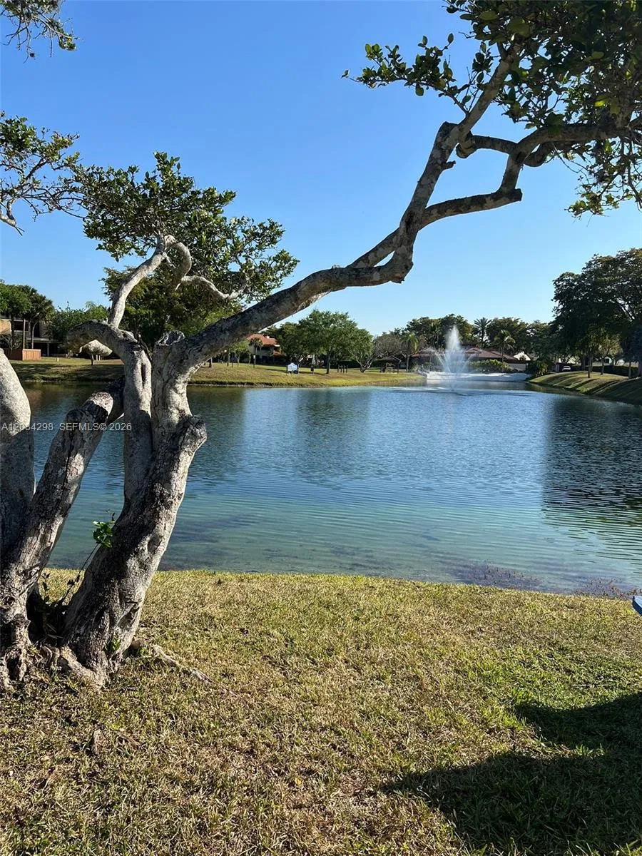 9710 Hammocks Blvd #204-31 Miami, FL 33196