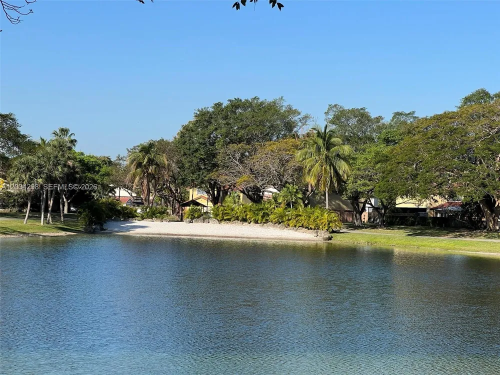 9710 Hammocks Blvd #204-31 Miami, FL 33196
