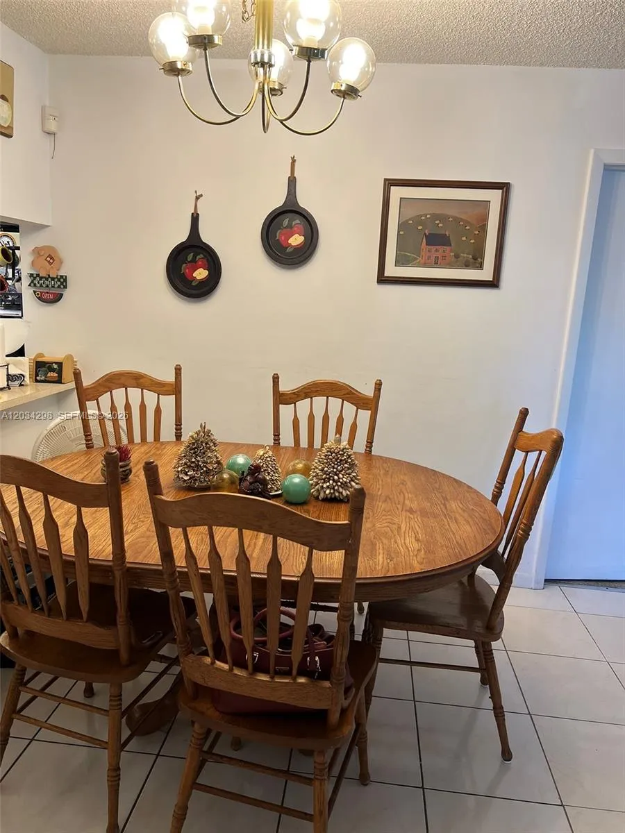 9710 Hammocks Blvd #204-31 Miami, FL 33196