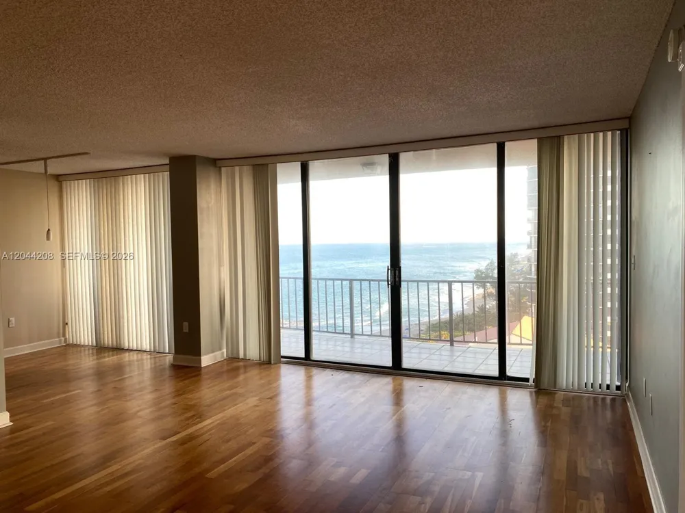 4200 Ocean Dr #1-1103 Riviera Beach, FL 33404