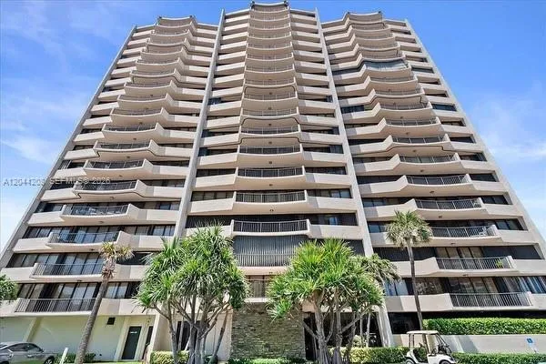 4200 Ocean Dr #1-1103 Riviera Beach, FL 33404