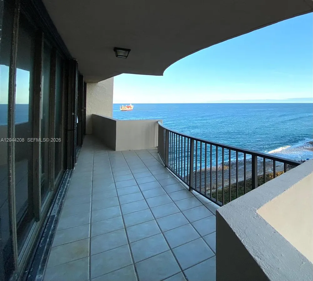 4200 Ocean Dr #1-1103 Riviera Beach, FL 33404