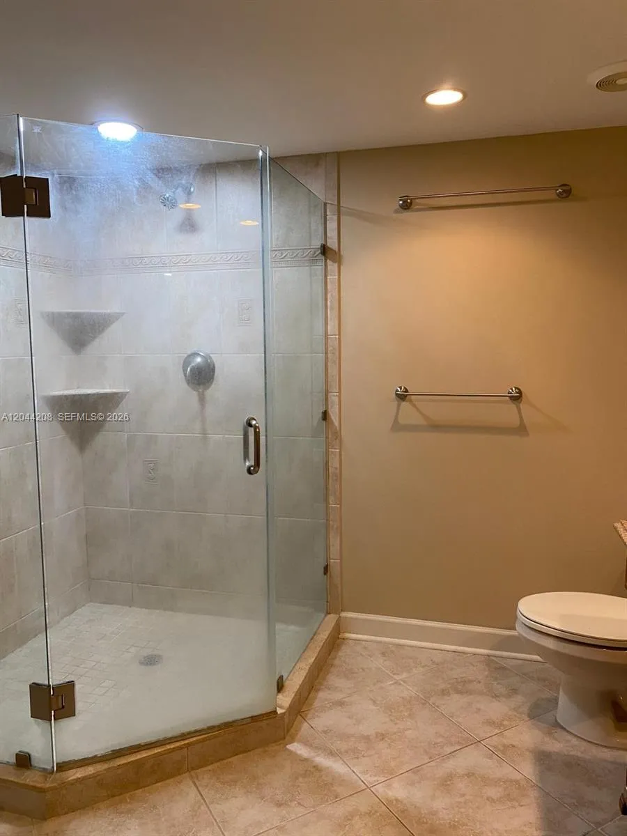 4200 Ocean Dr #1-1103 Riviera Beach, FL 33404