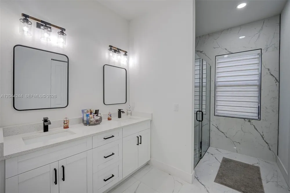 7834 14TH PL La Belle, FL 33935