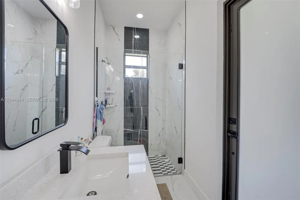 7834 14TH PL La Belle, FL 33935