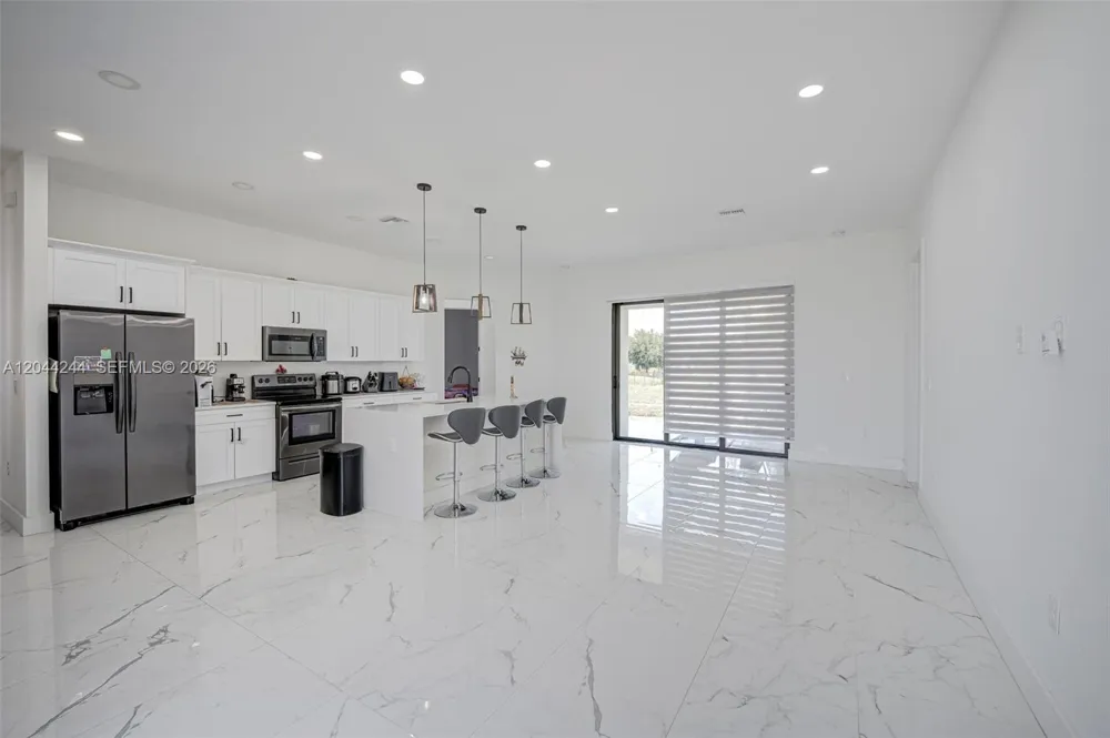 7834 14TH PL La Belle, FL 33935