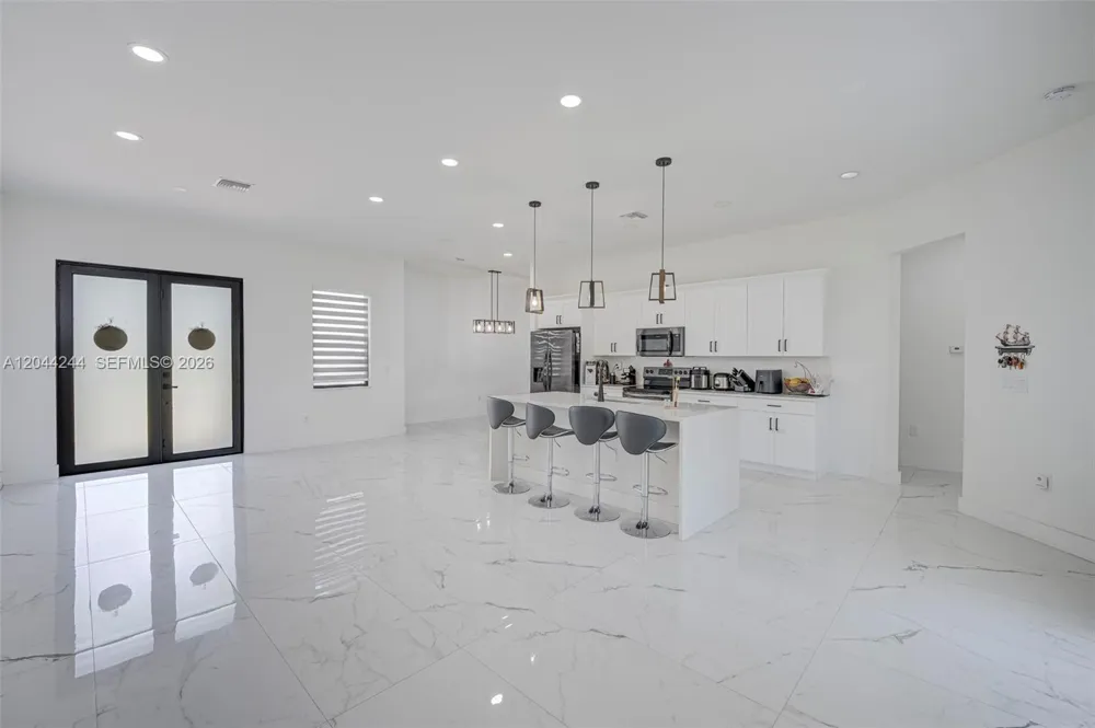 7834 14TH PL La Belle, FL 33935