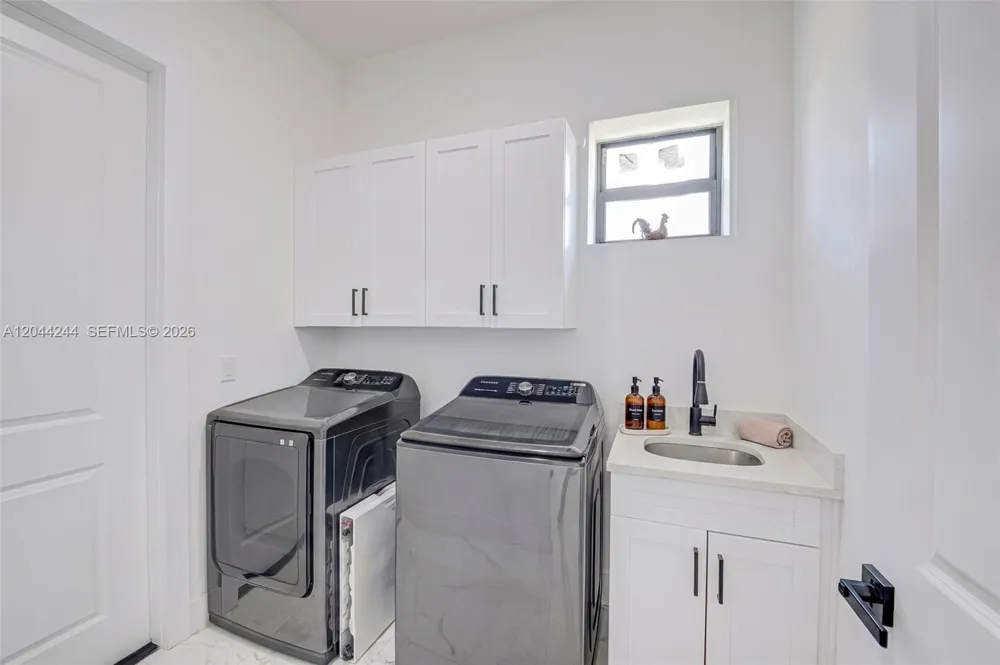 7834 14TH PL La Belle, FL 33935