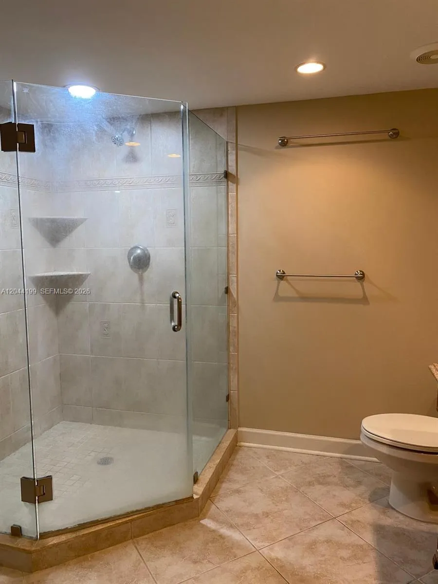4200 Ocean Dr #1-1103 Riviera Beach, FL 33404