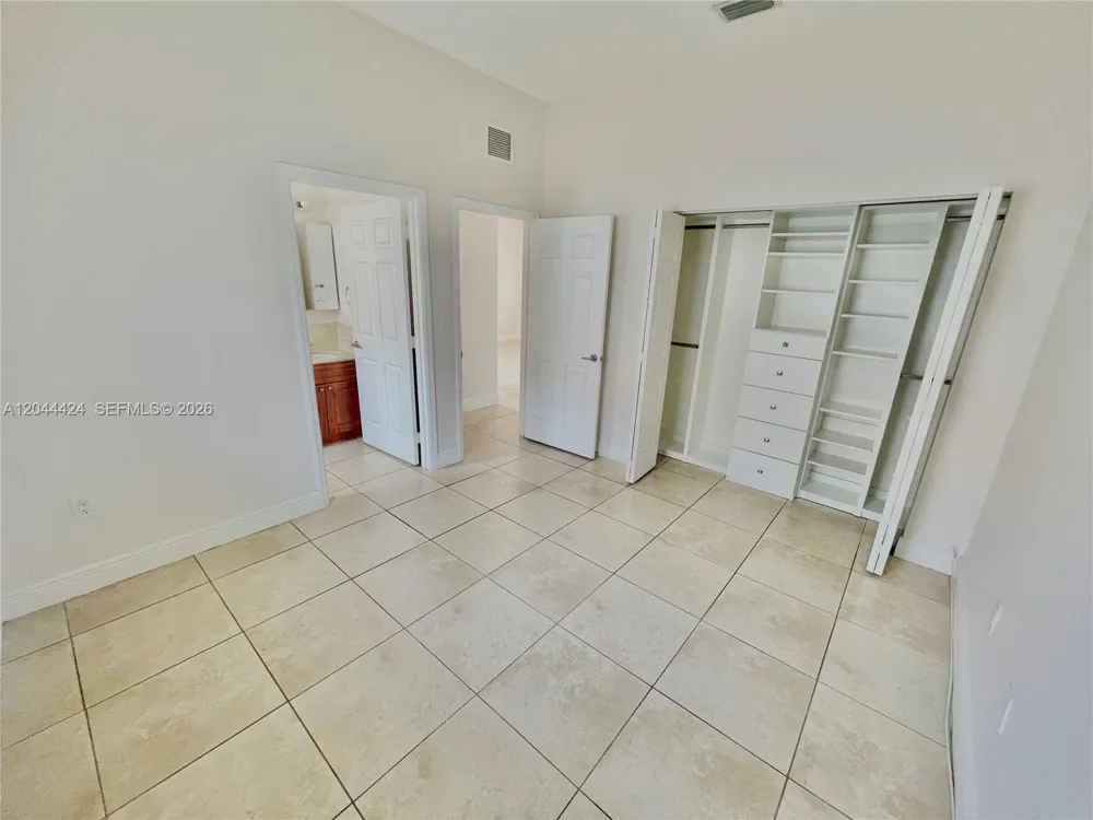 2487 W 5th Ct #Front Hialeah, FL 33010