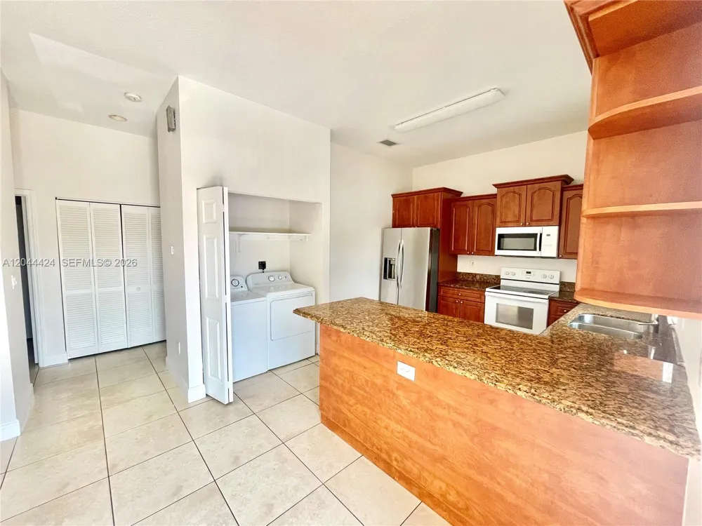 2487 W 5th Ct #Front Hialeah, FL 33010