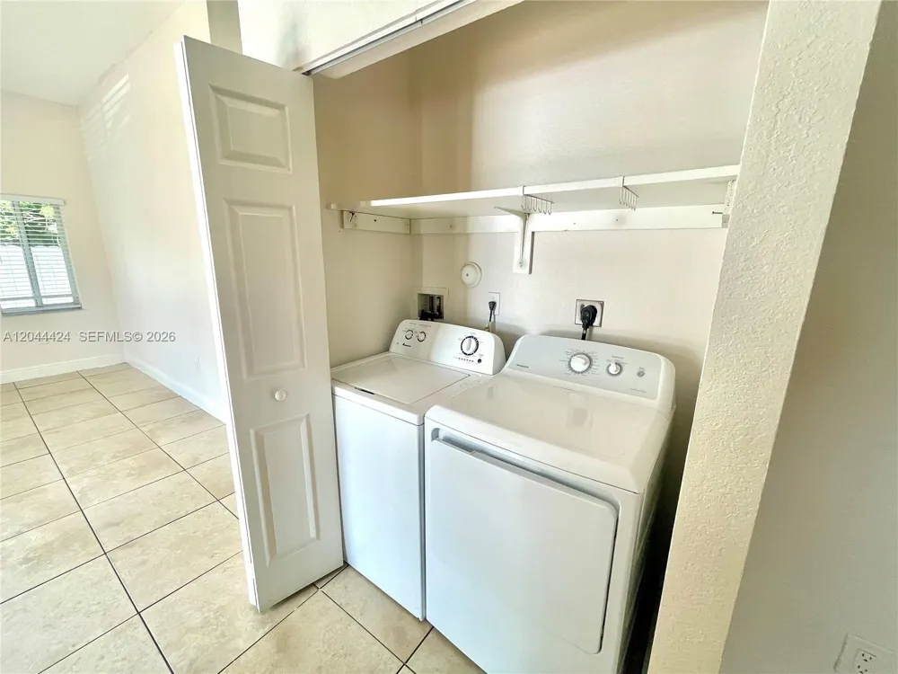 2487 W 5th Ct #Front Hialeah, FL 33010