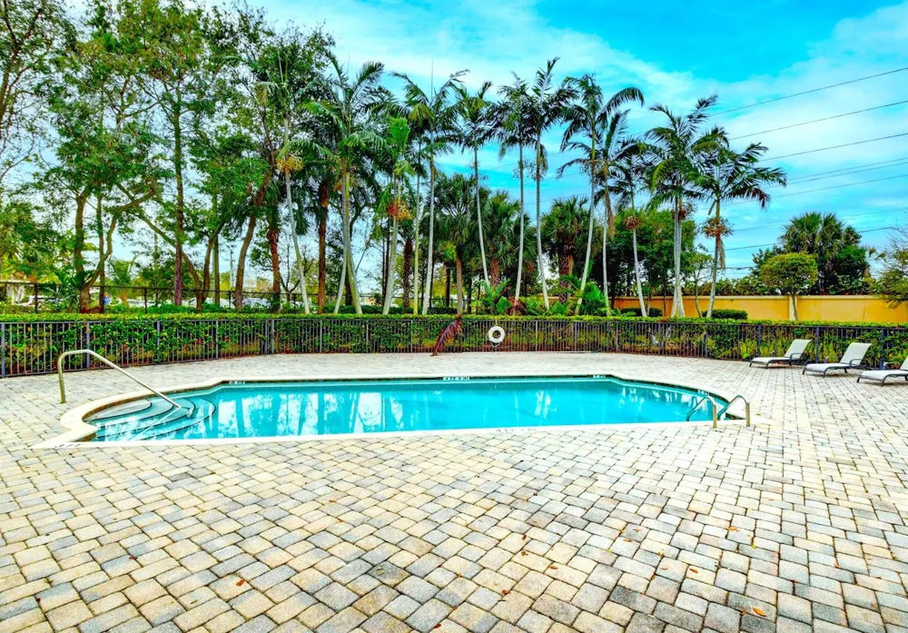 4305 Coventry Pointe Way Lake Worth, FL 33461
