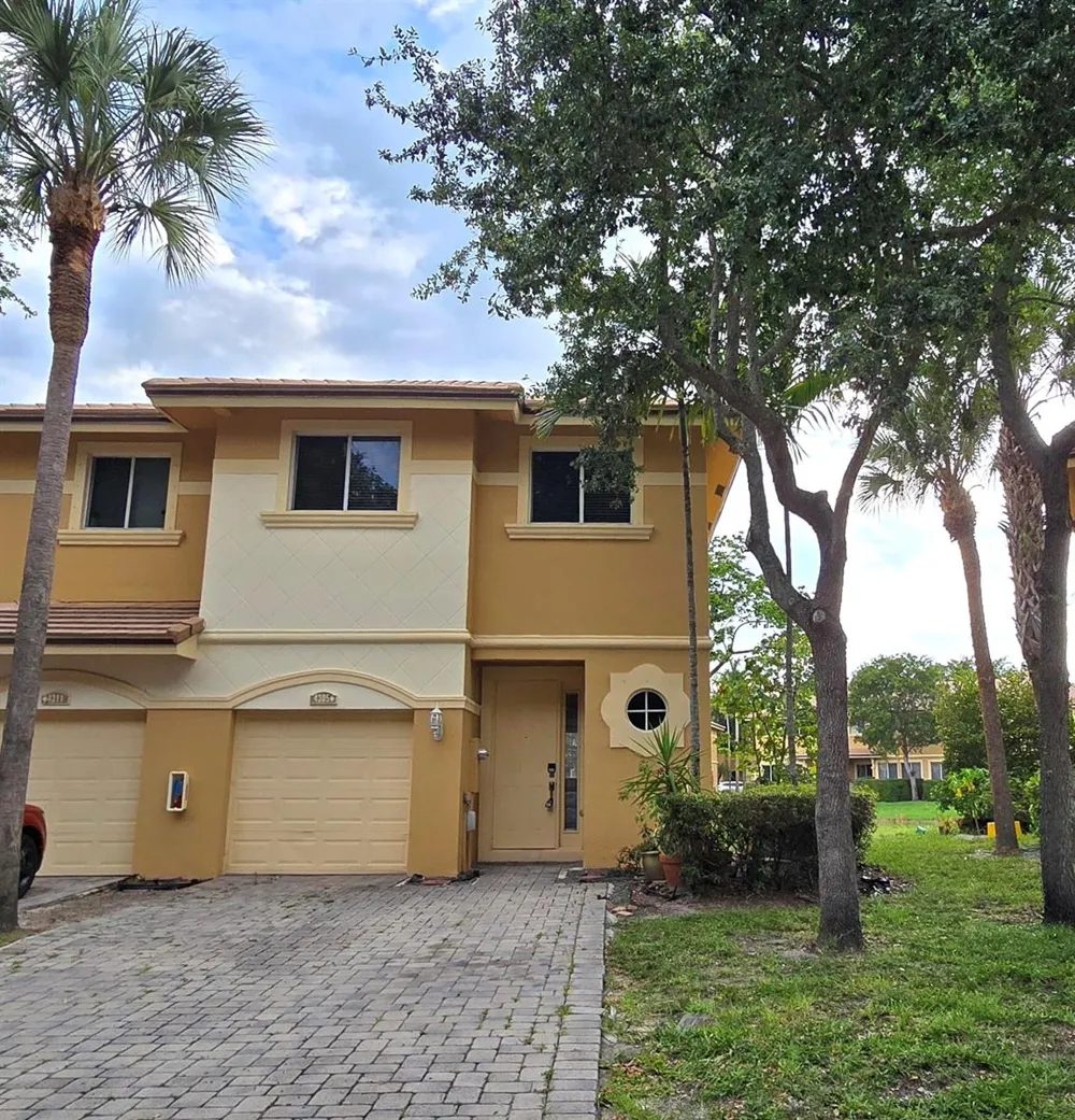 4305 Coventry Pointe Way Lake Worth, FL 33461