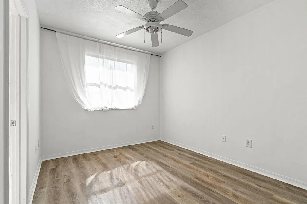 8520 NW 139th Terrace #1602 Miami Lakes, FL 33016
