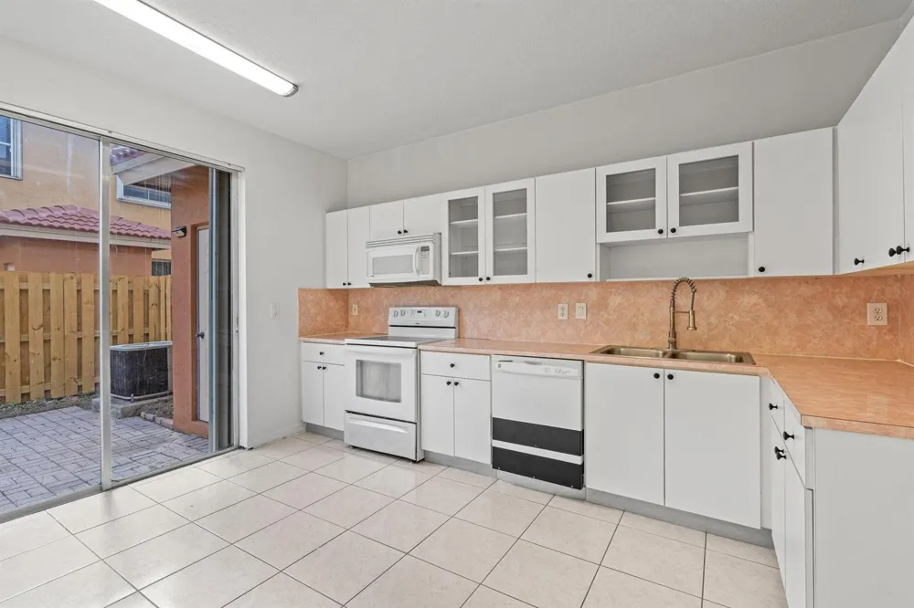 8520 NW 139th Terrace #1602 Miami Lakes, FL 33016