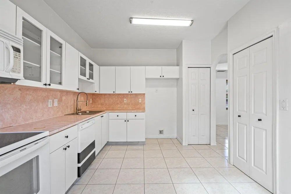 8520 NW 139th Terrace #1602 Miami Lakes, FL 33016