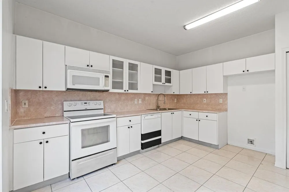 8520 NW 139th Terrace #1602 Miami Lakes, FL 33016