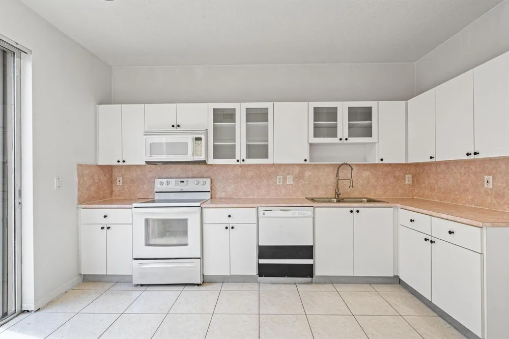 8520 NW 139th Terrace #1602 Miami Lakes, FL 33016