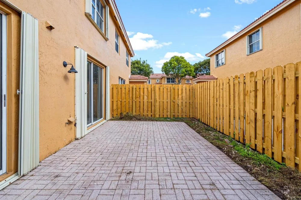 8520 NW 139th Terrace #1602 Miami Lakes, FL 33016