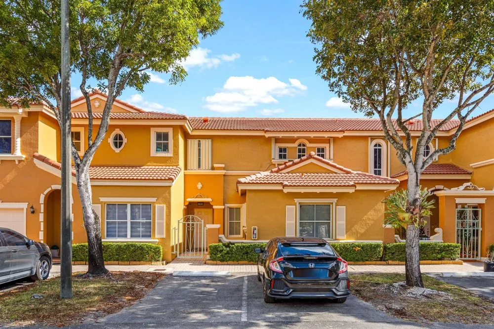 8520 NW 139th Terrace #1602 Miami Lakes, FL 33016