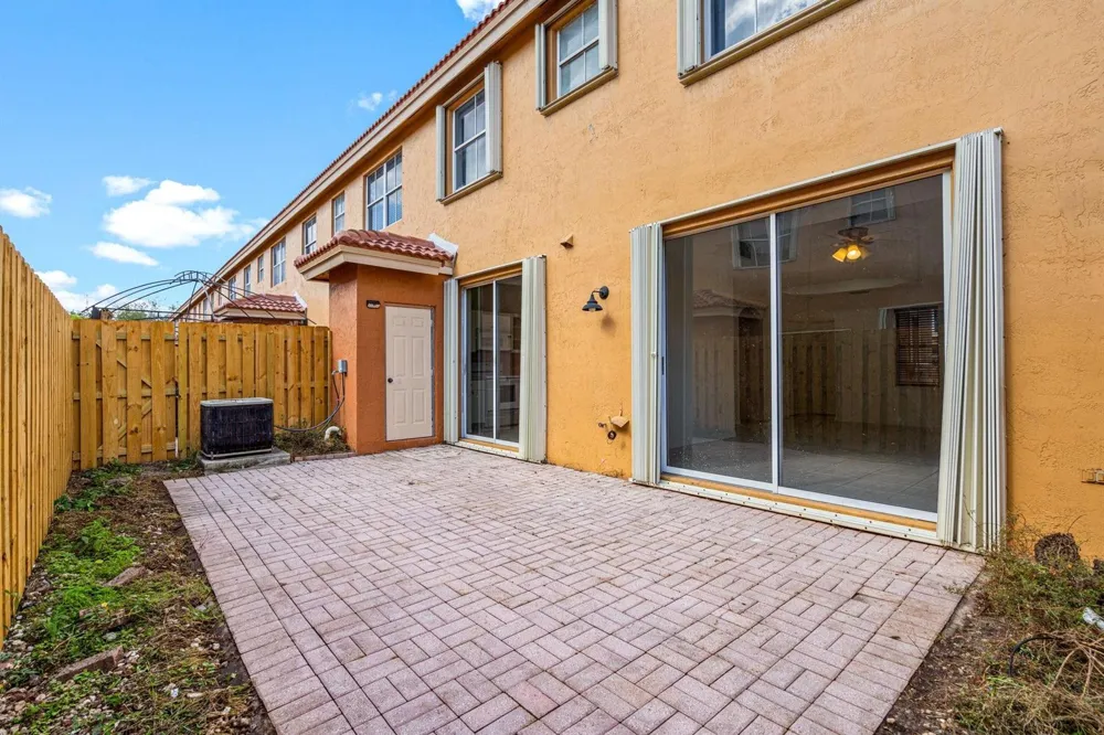 8520 NW 139th Terrace #1602 Miami Lakes, FL 33016