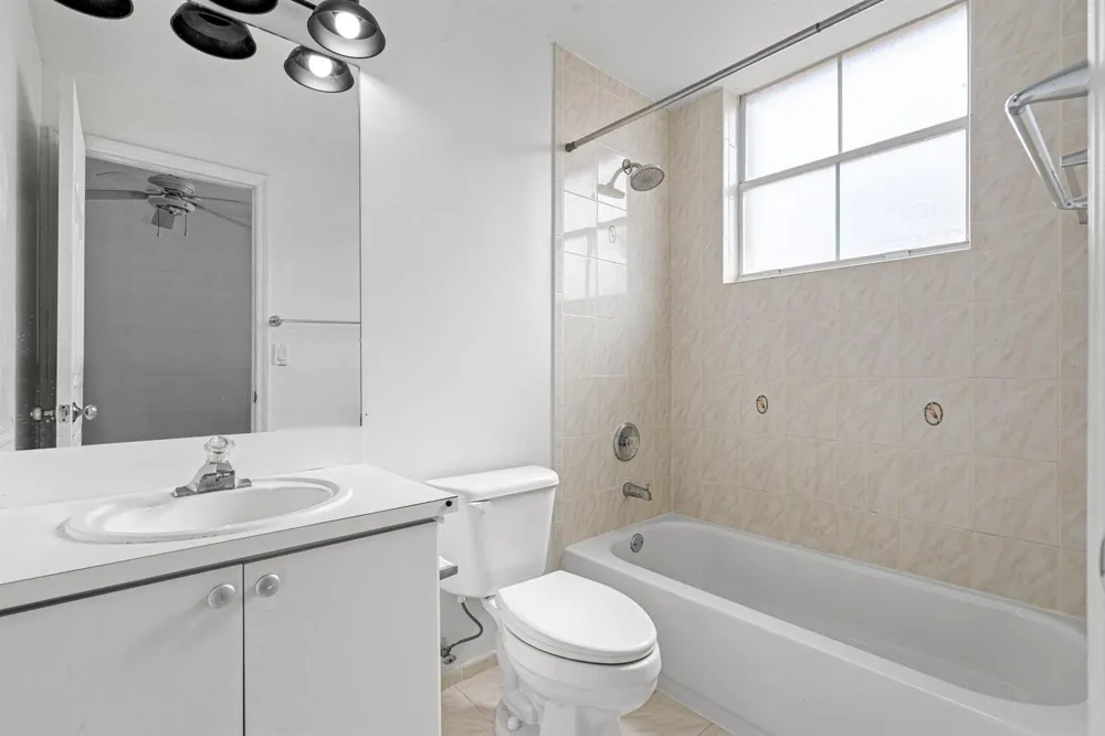 8520 NW 139th Terrace #1602 Miami Lakes, FL 33016