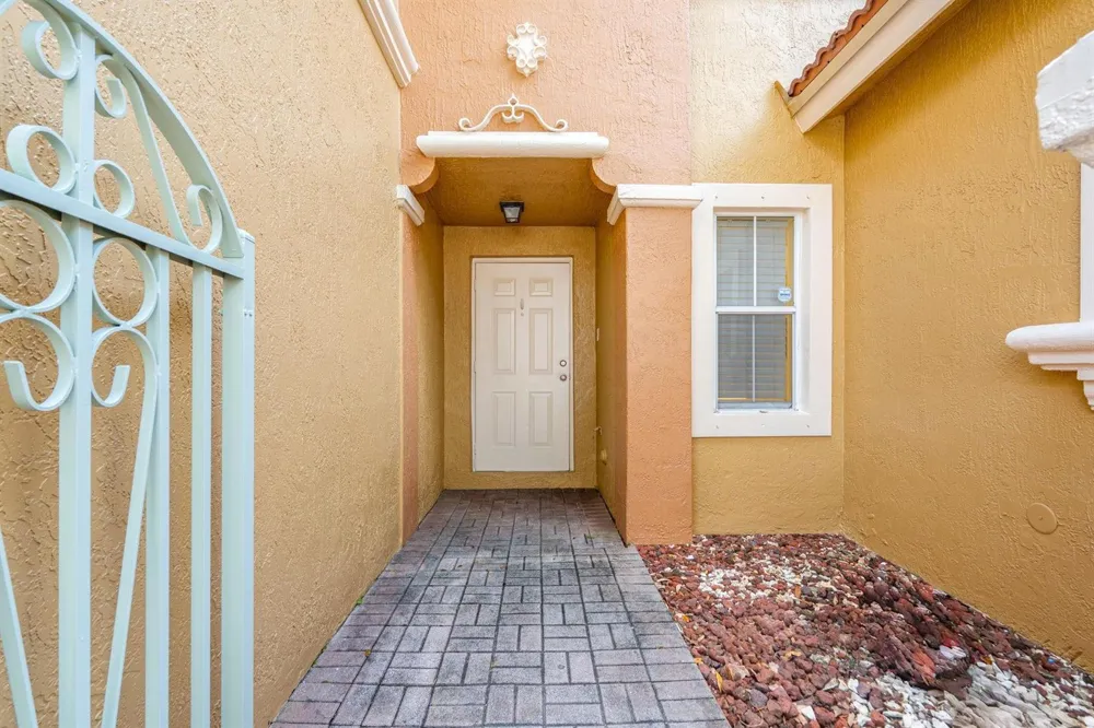 8520 NW 139th Terrace #1602 Miami Lakes, FL 33016